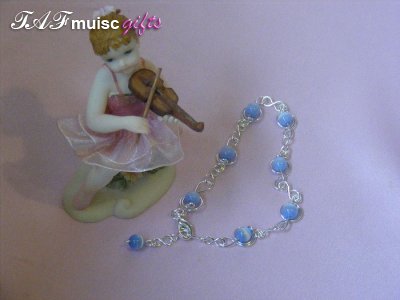 Music jewellery blue treble clef bracelet