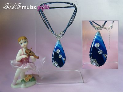 Pear drop Agate music themed necklace